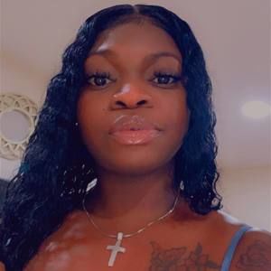 Meet your Posher, Carolyn